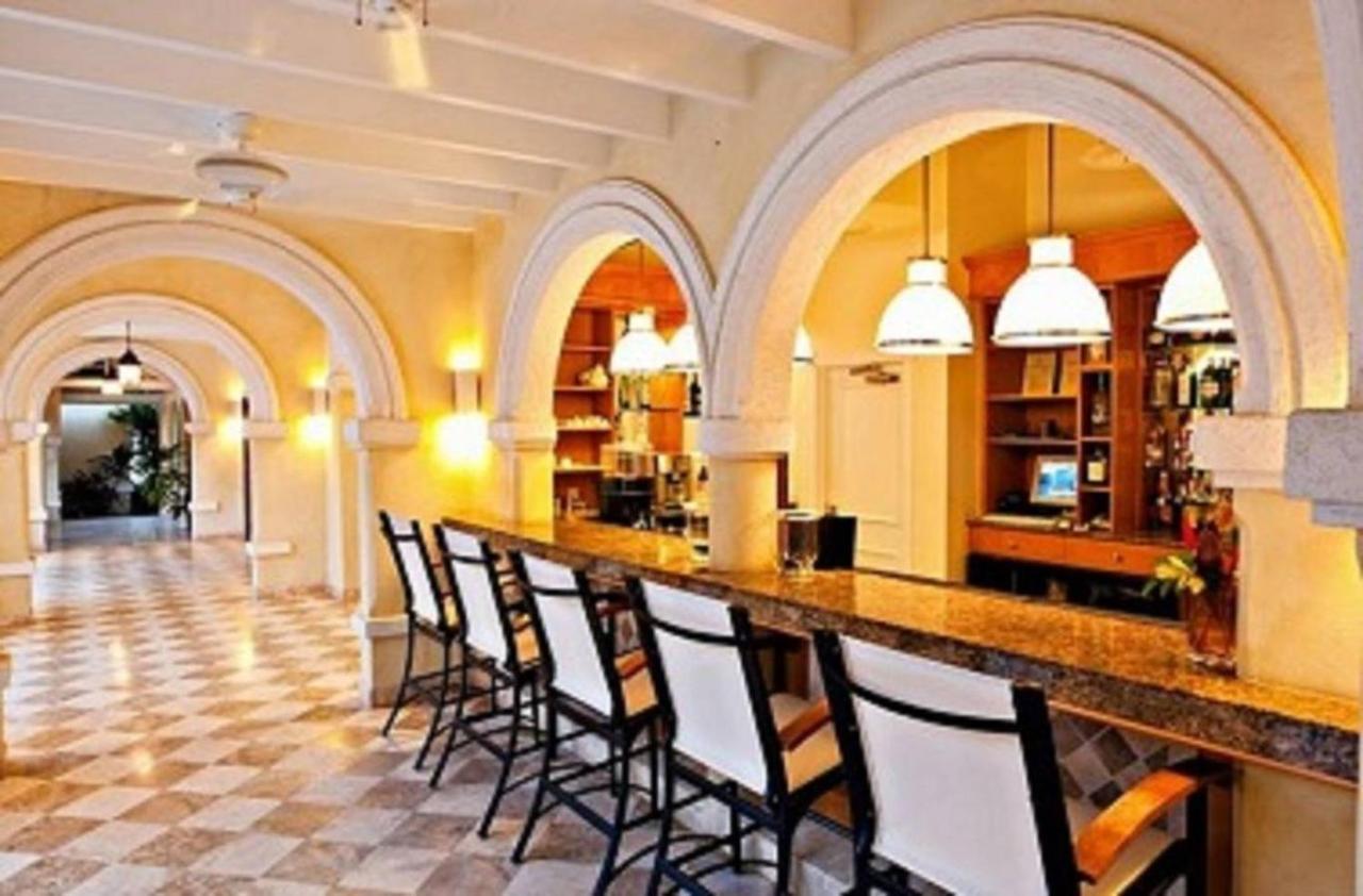 Villa Renaissance Unit 205 Grace Bay Beach ภายนอก รูปภาพ
