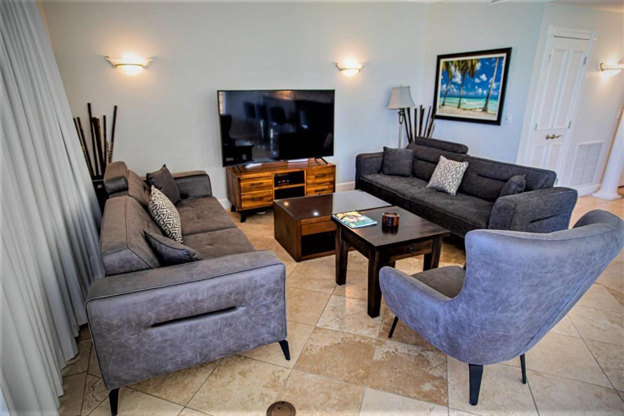 Villa Renaissance Unit 205 Grace Bay Beach ภายนอก รูปภาพ