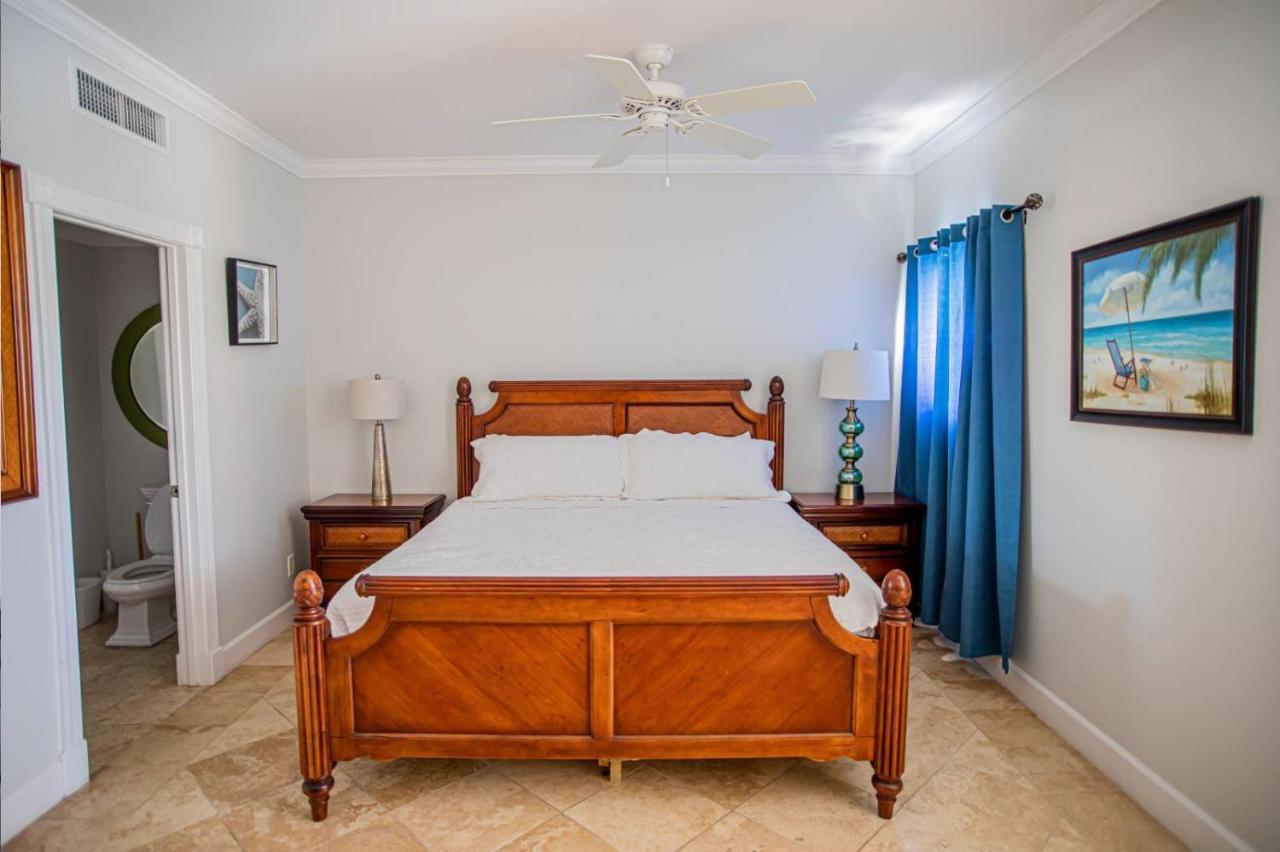 Villa Renaissance Unit 205 Grace Bay Beach ภายนอก รูปภาพ